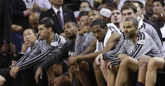 这脚爆射有火箭推进器吧？（这一脚劲射是装了喷气引擎吗？）