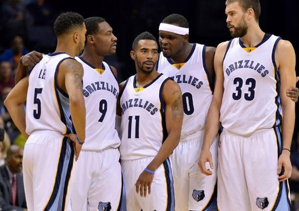 东体：中超在亚冠弱势已不可忍，赛制、外援接轨应拿出诚意（东体：中超亚冠疲软难以为继，赛制与外援政策接轨需拿出诚意）