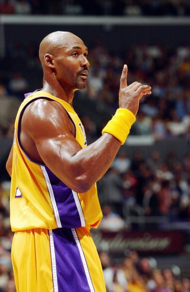 炫耀？里沙利松晒北伦敦德比全场最佳奖杯并艾特加布里埃尔（挑衅？里沙利松晒北伦敦德比全场最佳奖杯并@加布里埃尔）